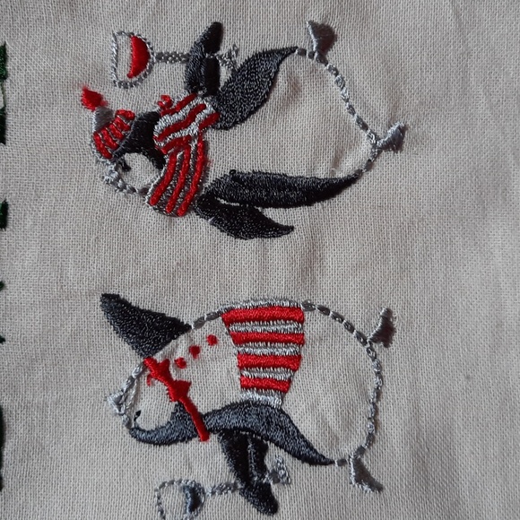 Penguins Towel Kitchen Dish Christmas Holiday Merry Everything Happy Always NWT - Picture 2 of 6